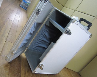 28.12.6光学機器収納アルミケース.jpg