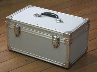 2017.11.29精密機器収納特注アルミケース.jpg