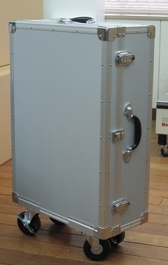 アルミケース　既製品　72ｃｍ