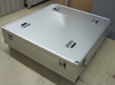 特注アルミケース　大型　機材収納