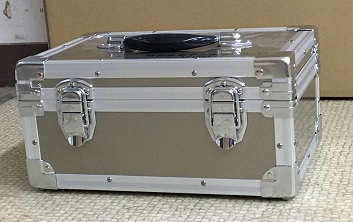 特注アルミケース　カラーエース