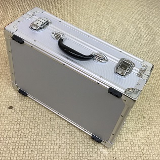 特注アルミケース　デジタル無線機収納ケース